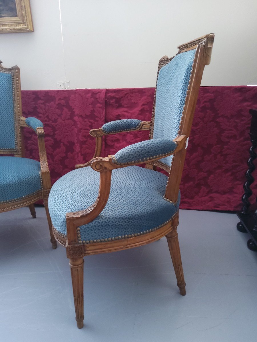 Pair Of Louis XVI Armchairs With Hats-photo-4